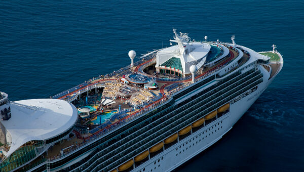 Royal Caribbean to Start Non-Refundable Deposit Program