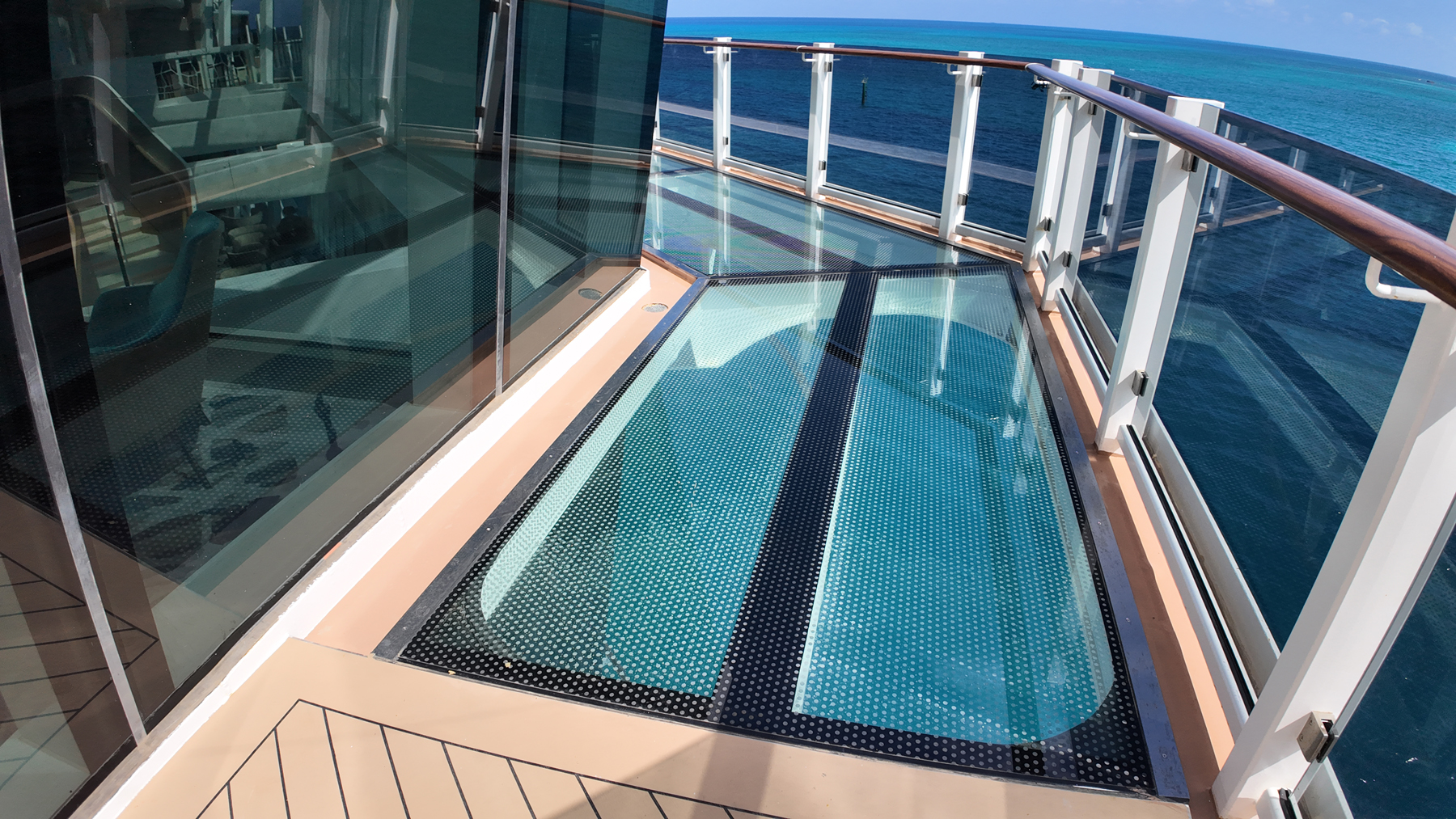 Norwegian Aqua - Ocean Boulevard