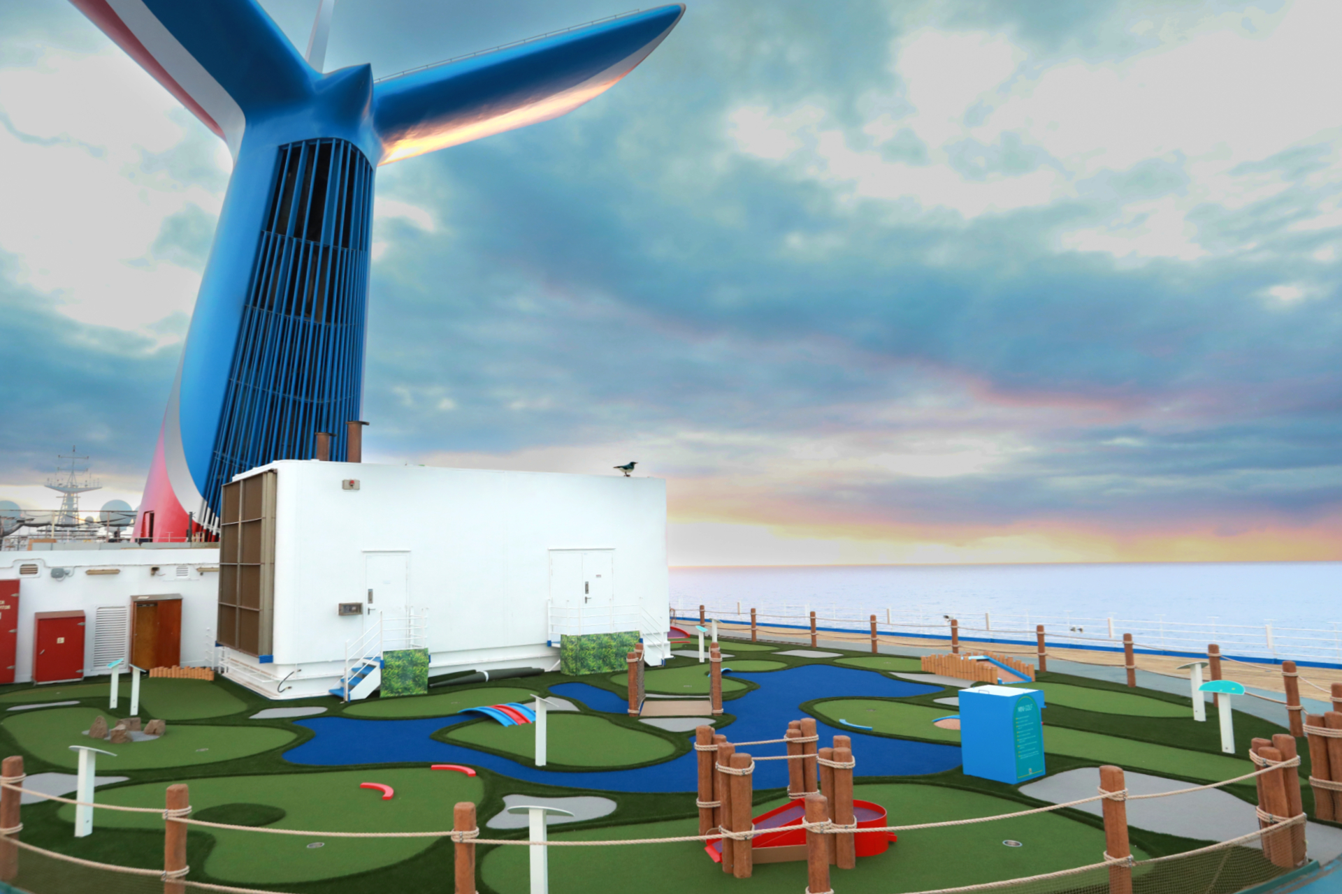 Carnival Liberty - Mini Golf (2025 Dry Dock)