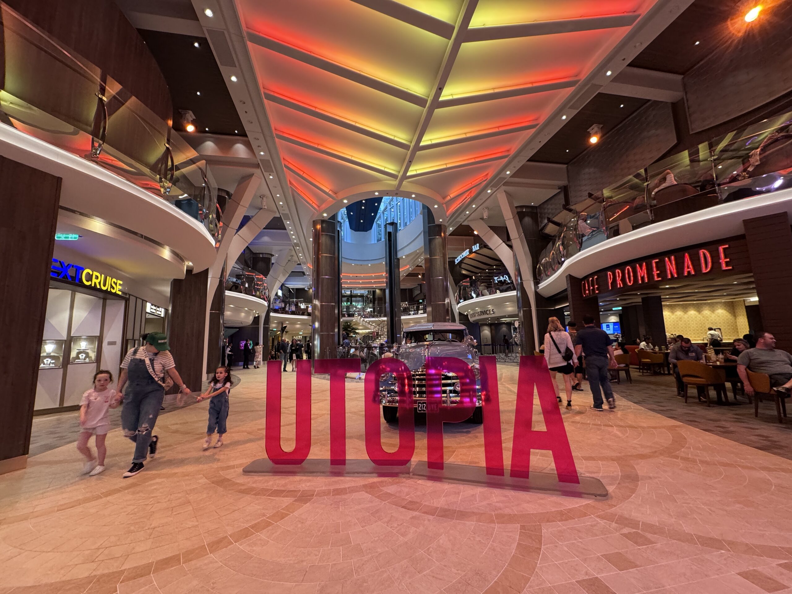 Utopia of the Seas - Royal Promenade